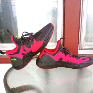 Nike Huarache E.D.G.E. TXT sneakers